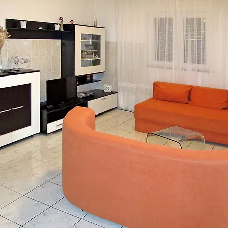Haus Nika 202s Sevid